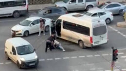 Kırmızı Işıkta Yol Verme Tartışması Kavga ile Sonu&ccedil;landı