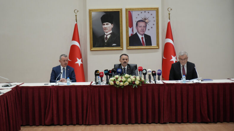 Kocaeli'deki Hastanelerin &Uuml;&ccedil; Bloku Yıkılacak