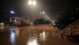 Komşuda Sel Felaketi: 2 Kişi Hayatını Kaybetti
