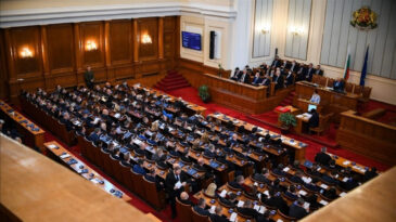 Komşuda Siyasi Kriz: H&uuml;k&uuml;met Kurma &Ccedil;abaları Yine Başarısız Oldu