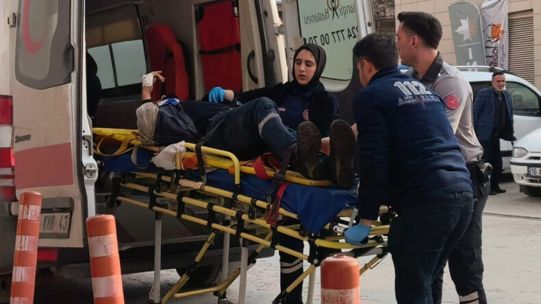 Makineye Sıkışan İş&ccedil;i Ağır Yaralandı