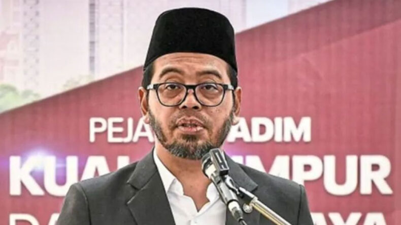 Malezya'da Bakanın Açıklamaları Tartışma Yarattı: Eşcinsellik ve İş Stresi Bağlantısı