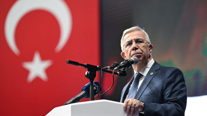 Mansur Yavaş: Y&uuml;ksek Sesle Konuşuyor, Aylık 37 Ton Su Kullanıyor