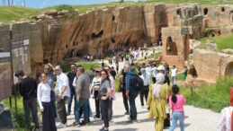 Mardin'e Turist Akını: 1 Yılda 4 Milyon Kişi Ziyaret Etti