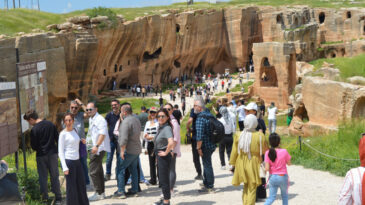 Mardin'e Turist Akını: 1 Yılda 4 Milyon Kişi Ziyaret Etti