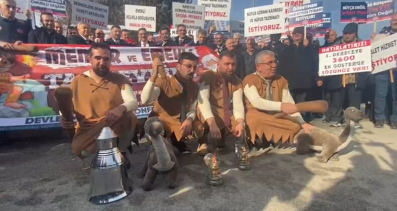 Memur Zammına Taş Devri Protestosu