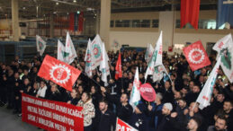Metal İş&ccedil;ileri Eylemlerine Devam Ediyor