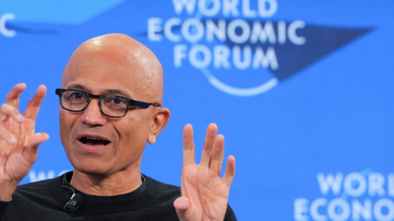 Microsoft CEO'su Satya Nadella'dan Yapay Zeka &Uuml;zerine &Ouml;nemli A&ccedil;ıklamalar