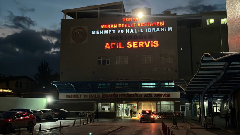 Motosiklet Otob&uuml;s Durağına &Ccedil;arptı, 17 Yaşındaki S&uuml;r&uuml;c&uuml; Hayatını Kaybetti