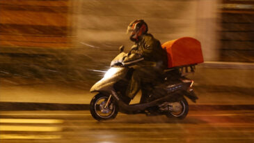 Motosiklet ve Kurye Trafiğe &Ccedil;ıkışına Yasak Getirildi