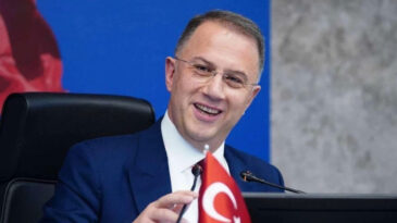 Murat &Ccedil;alık hastaneye kaldırıldı: Riskli bir operasyona girecek