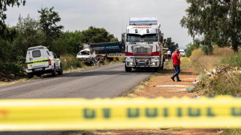 Okul Servisi Kamyonla Çarpıştı: 14 Öğrenci Hayatını Kaybetti