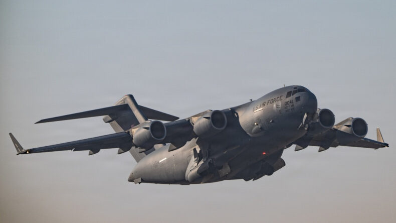 Orta Doğu'da &Ouml;nemli Gelişmeler: ABD Tatbikat Yapacak, İran NOTAM Yayınladı