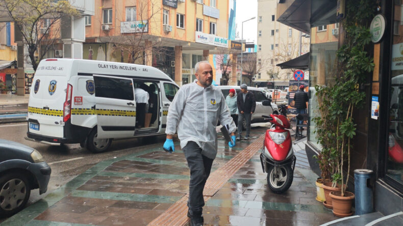 Otel Odasında &Ouml;l&uuml; Bulundu