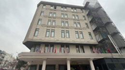 Otelde kalan adam banyoda &ouml;l&uuml; bulundu