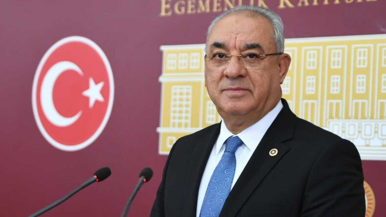 &Ouml;nder Aksakal: Kandil&rsquo;de &Ccedil;&ouml;reklenmiş Ter&ouml;rist S&uuml;r&uuml;s&uuml; de Enterne Edilmeli