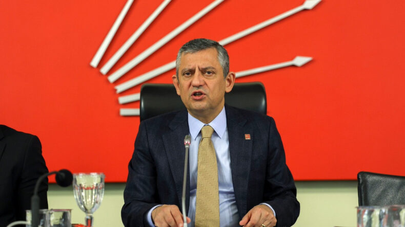 &Ouml;zg&uuml;r &Ouml;zel, 'Yarın Se&ccedil;im Olacakmış Gibi &Ccedil;alışın' İfadesini Vurguladı