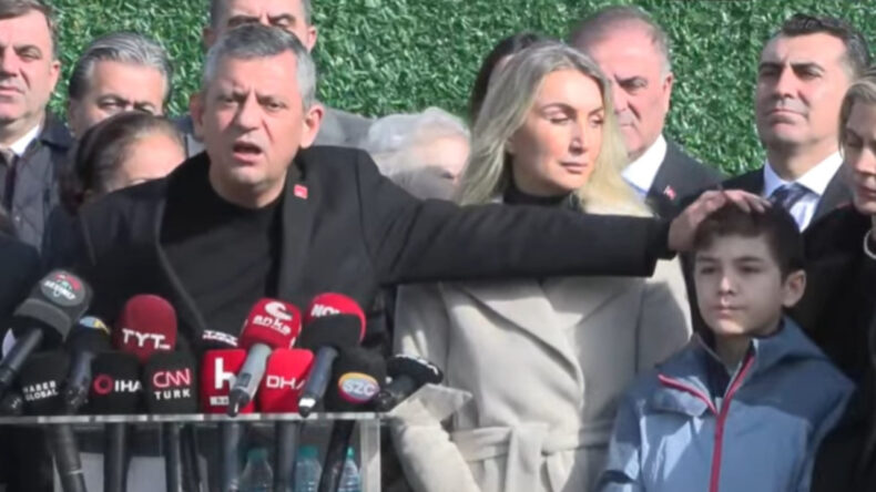 &Ouml;zg&uuml;r &Ouml;zel'den Silivri &Ccedil;ıkışı: "Bu Zulm&uuml;n Bedeli Olacak"