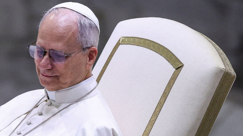 Papa 14. Leo'dan Dikkat &Ccedil;eken Venezuela &Ccedil;ıkışı