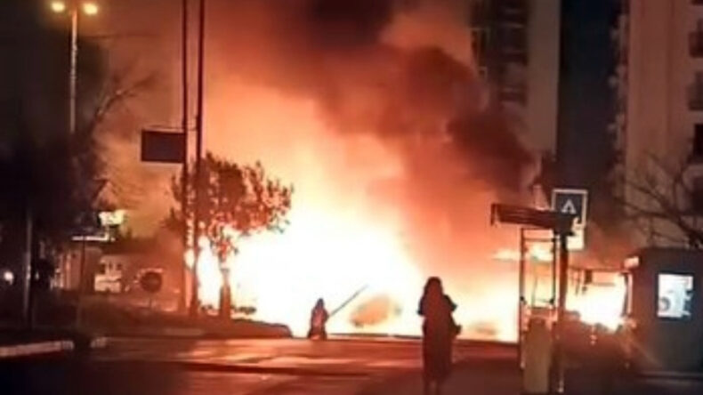 Park Halindeki Otob&uuml;s Yangını