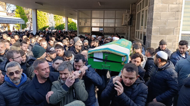 Patron elektrik akımına kapıldı, hayatını kaybetti