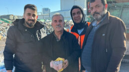 Poşetleri Karıştırdı, Binlerce Liradan Oldu