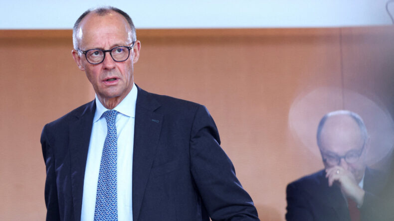 Rusya'dan Dikkat &Ccedil;eken A&ccedil;ıklama: Merz&rsquo;in Ka&ccedil;ırılması Beklenmeyen Bir Durum Olmaz