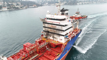 Rusya'nın Vurduğu T&uuml;rk Gemisi İstanbul'a Ulaştı
