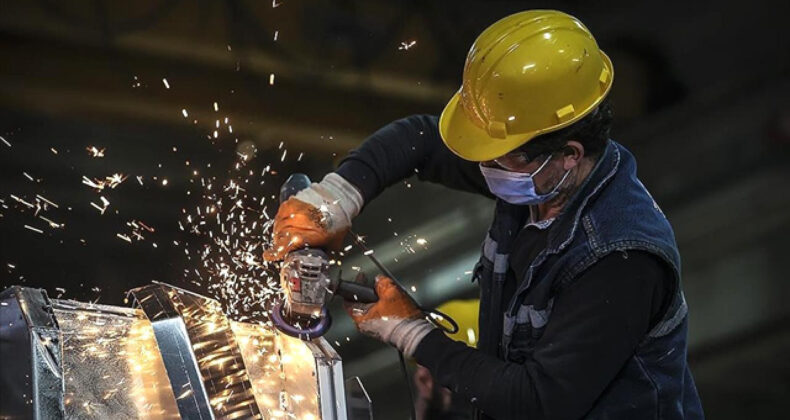 Sanayi Sekt&ouml;r&uuml;nde Kapasite Kullanım Oranı Ocak Ayında D&uuml;ş&uuml;ş G&ouml;sterdi