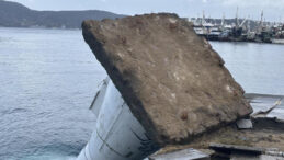 Şiddetli Fırtına Deniz Fenerini Devirdi