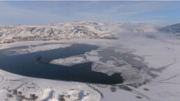 Sıhke G&ouml;leti'nin Y&uuml;zeyi Buzla Kaplandı