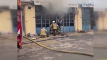 Silivri Sanayi Sitesi'nde Yangın! Dikkatli &Ccedil;ıraklar Facianın &Ouml;n&uuml;ne Ge&ccedil;ti