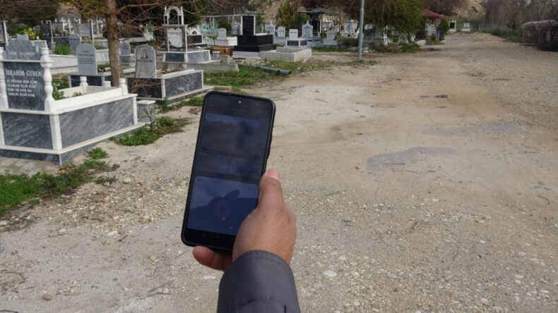 Sınır Tanımayanlar: Mezarlıklara Daldılar