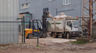 Talaş Y&uuml;klerken Hayatını Kaybetti