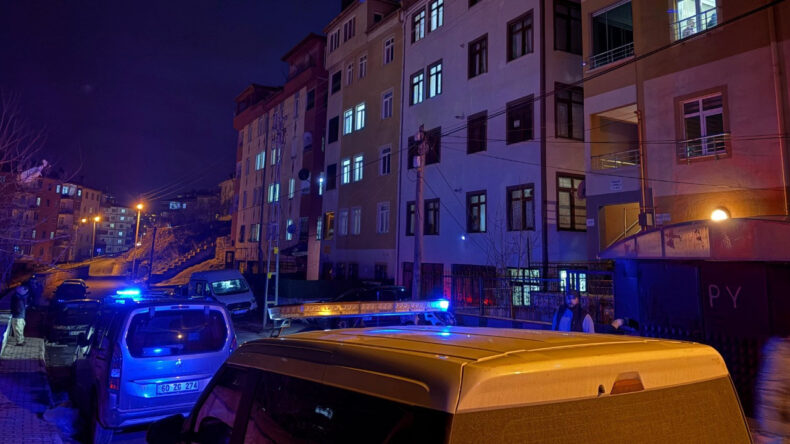 Tartışmanın Sonucu: Banyo İ&ccedil;inde Bı&ccedil;aklama Olayı