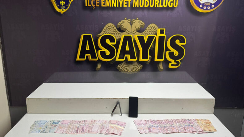 Telefonuna el koyup hesabından para &ccedil;ektiler