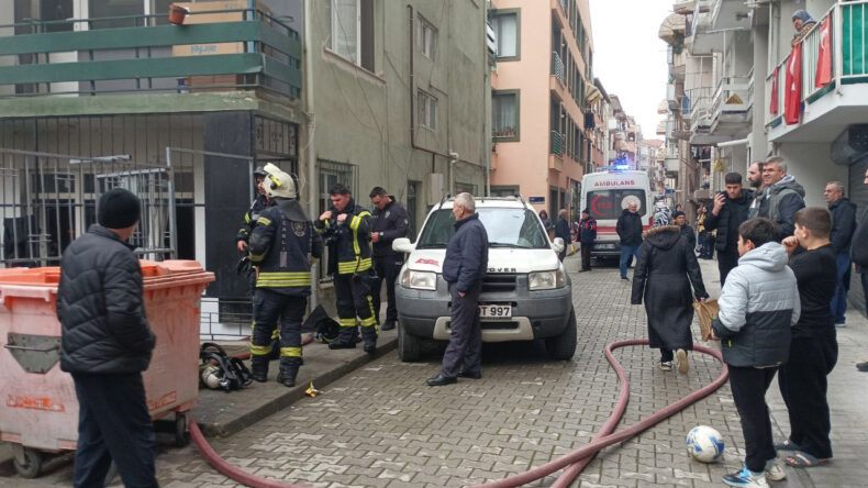 Tersane İş&ccedil;ilerinin Kaldığı Evde Yangın &Ccedil;ıktı