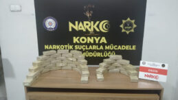 Torbacı Yakaladığı İ&ccedil;in &Ouml;d&uuml;l Almıştı: Savcı ve Polise Uyuşturucudan Hapis Cezası