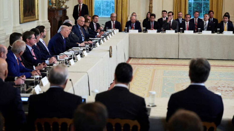 Trump Petrol Şirketlerine Venezuela Fırsatlarını Anlattı