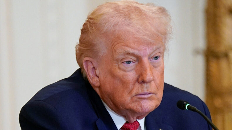 Trump'a Sert Eleştiriler: Kamuoyundan Soğuk R&uuml;zgarlar