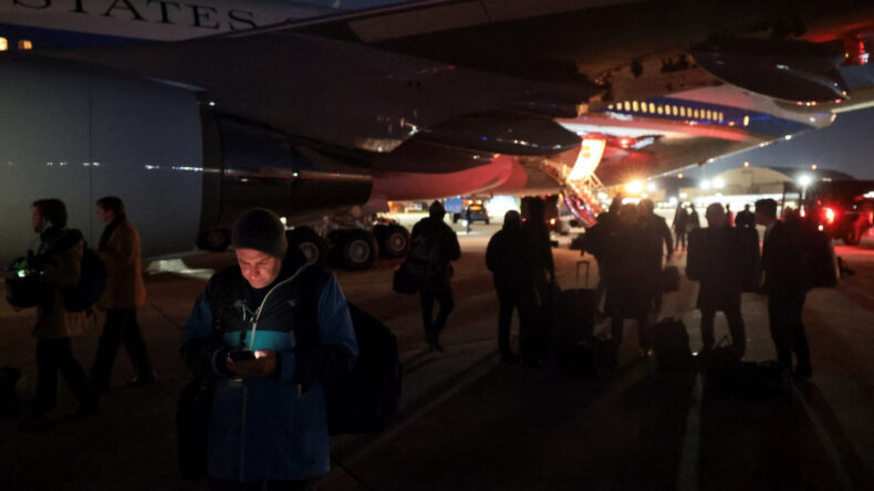 Trump'ın U&ccedil;ağında "K&uuml;&ccedil;&uuml;k Sorun": Geri D&ouml;nd&uuml;