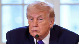 Trump'tan İran'a: Ateş etmeye başlarız