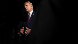 Trump'tan İran'a g&ouml;zdağı: Kullanmak zorunda kalmayalım