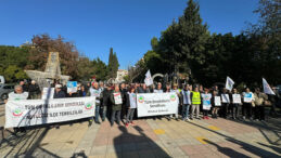 T&uuml;m Emeklilerin Sendikası'ndan Emekli Maaşlarına Dikkat &Ccedil;eken Eylem