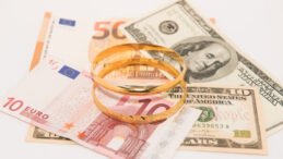 T&uuml;rkiye'de Altın, Dolar ve Euro'yu Ge&ccedil;meyi Başardı