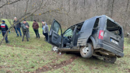 U&ccedil;urumda Kaza: 1 Kişi Hayatını Kaybetti, 2 Kişi Yaralandı