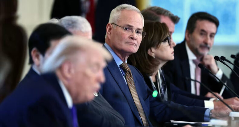 &Uuml;nl&uuml; CEO'nun A&ccedil;ıklamaları Trump'ı Kızdırdı