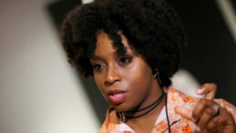 &Uuml;nl&uuml; Yazara Yapılan Saldırı &Uuml;lkeyi Sarsıyor