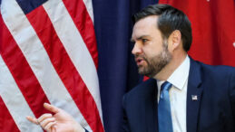 Vance: Venezuela, ABD &Ccedil;ıkarlarına Hizmet Ettiği S&uuml;rece Petrol Satabilir