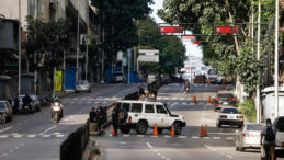 Venezuela Devlet Başkanlığı Sarayı yakınlarında silah sesleri